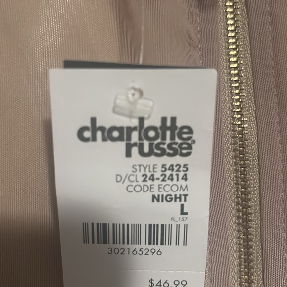 Elegant White Lace 2 piece Skirt Set- size L - Picture 6 of 6